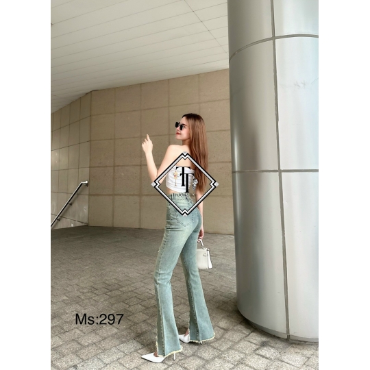 Jean Nữ Ống Loe Rách Chữ V JN0002